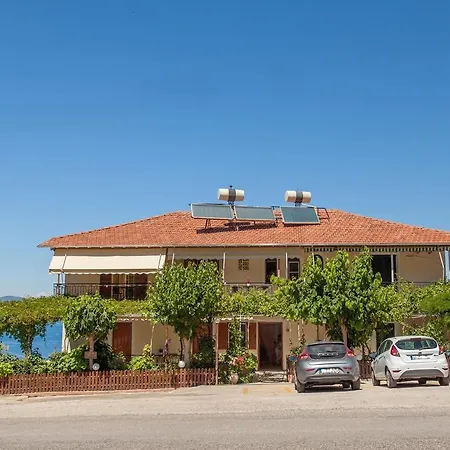 Apartment Tasoula & *