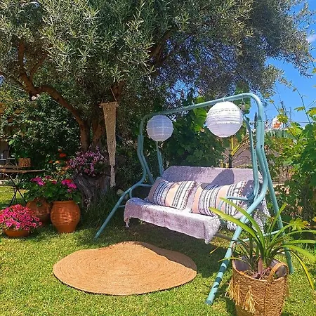 Apartament Tasoula & *