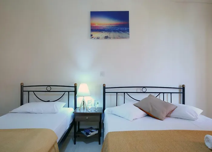 Tasoula & Lägenhet Nikiana