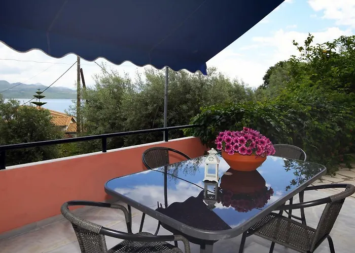 Tasoula & Lägenhet Nikiana